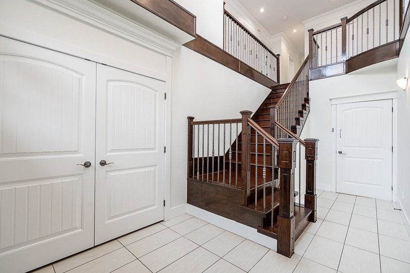 6159 Canada Way, Burnaby, V5E 3P1 | Image 3