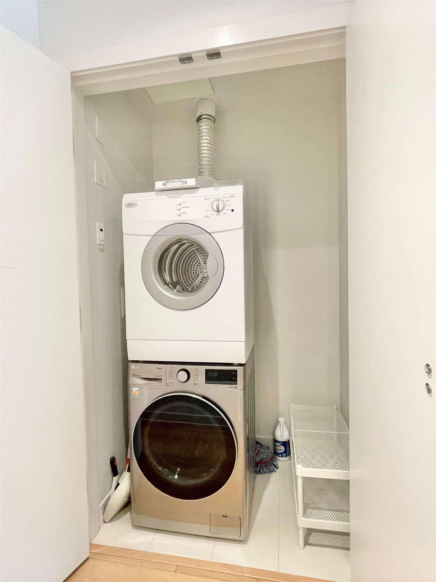 Listing Image 17