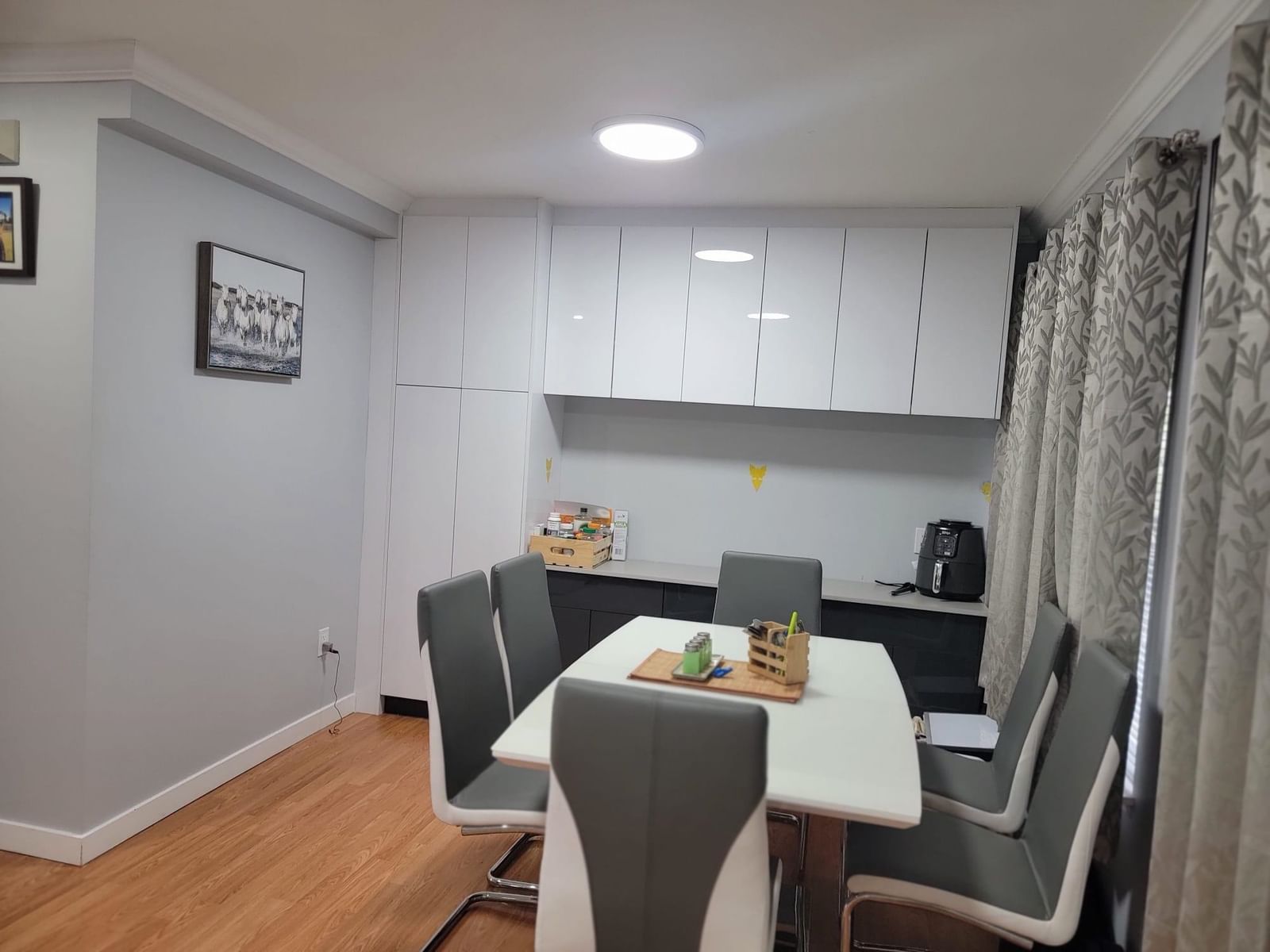 Listing Image 10
