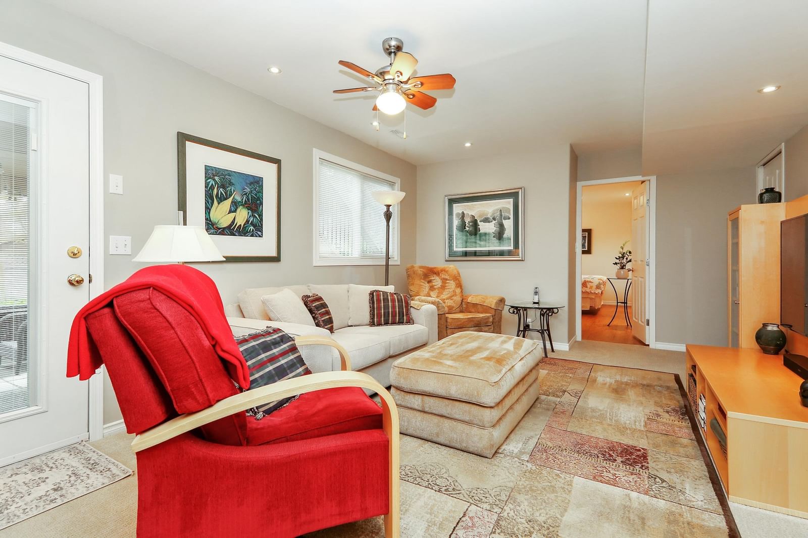 Listing Image 19