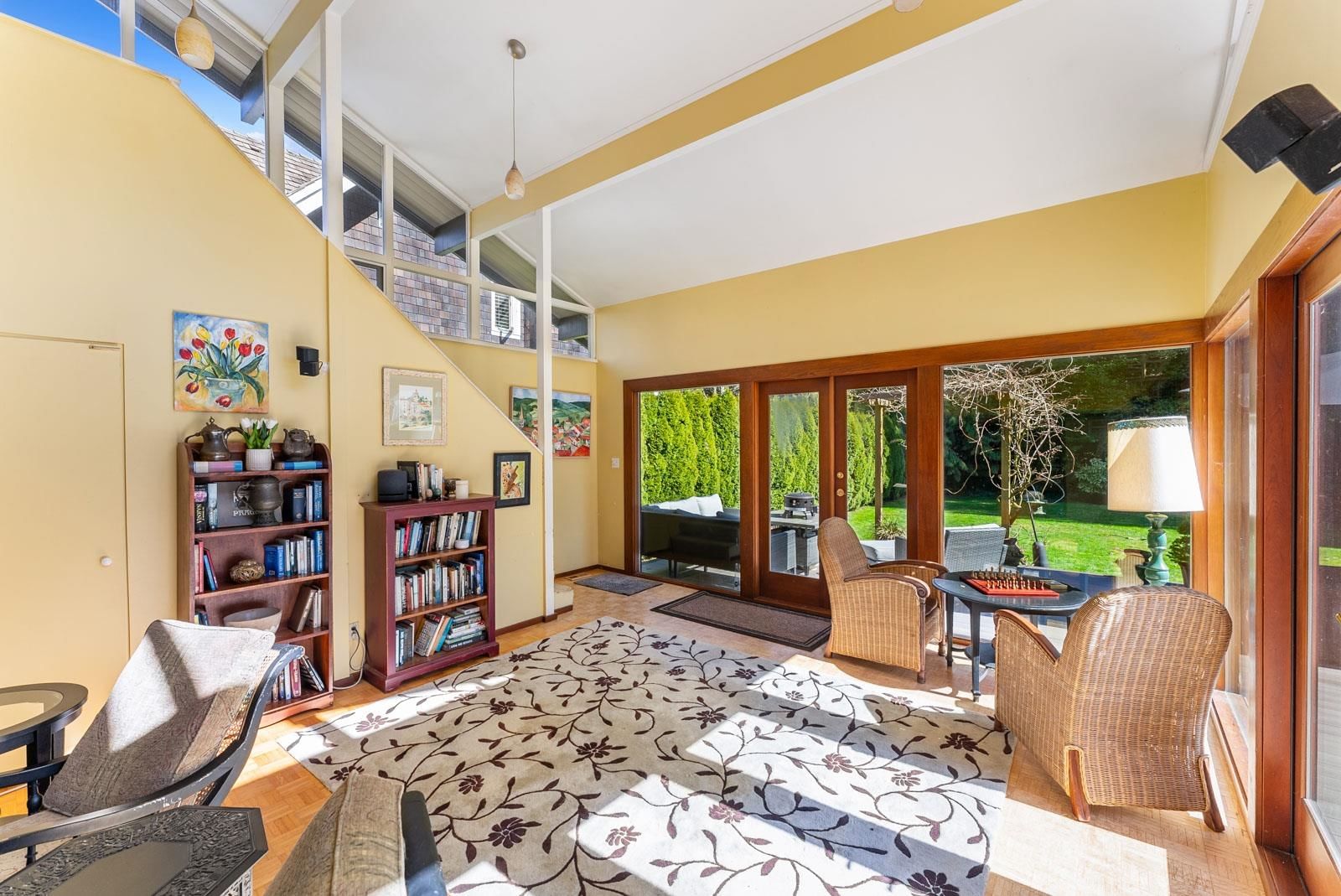 Listing Image 8