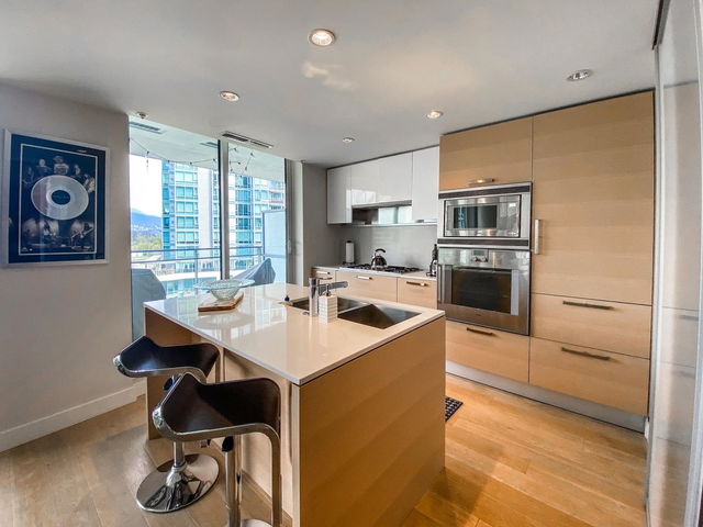1101 - 1499 Pender Street W