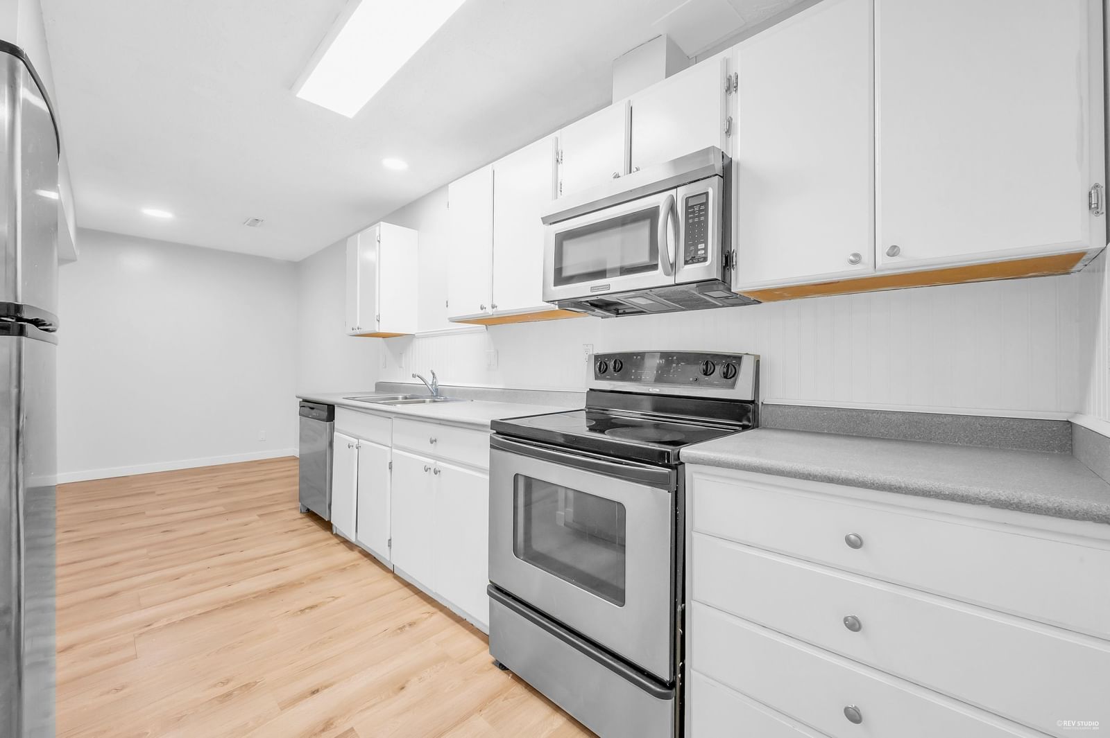 Listing Image 17