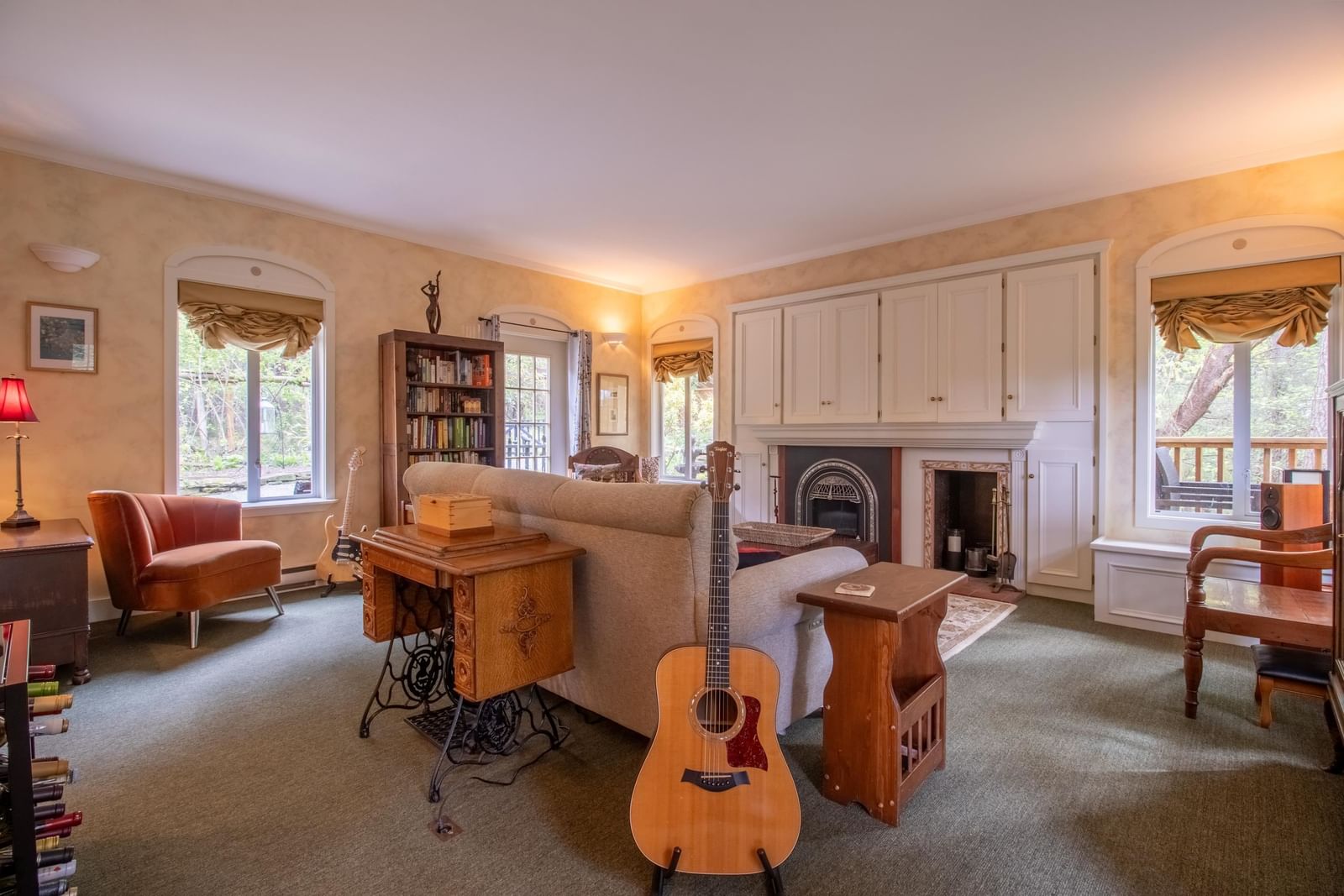 Listing Image 10
