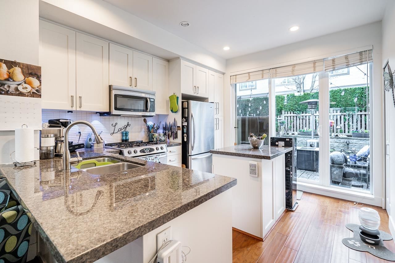 Listing Image 9