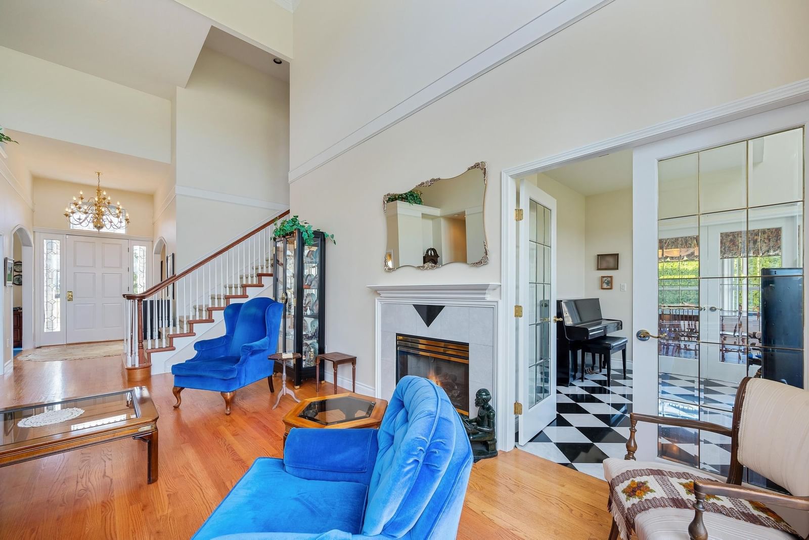 Listing Image 12