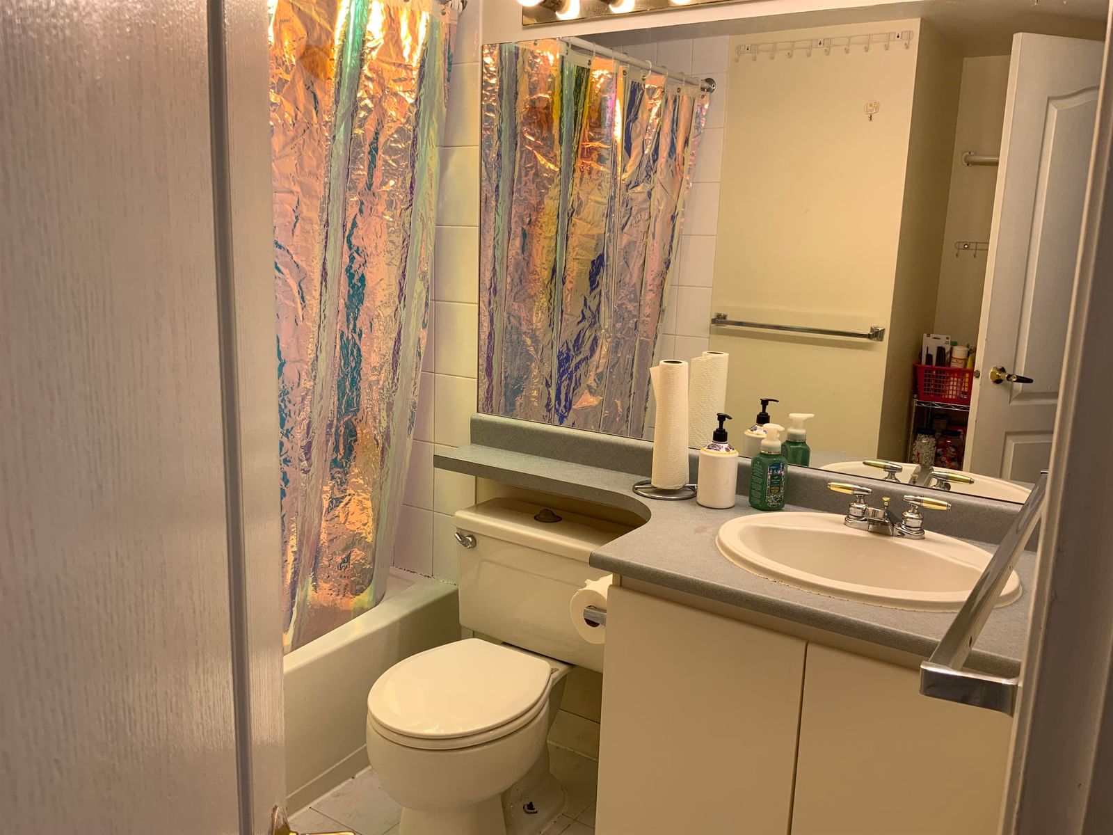 Listing Image 11