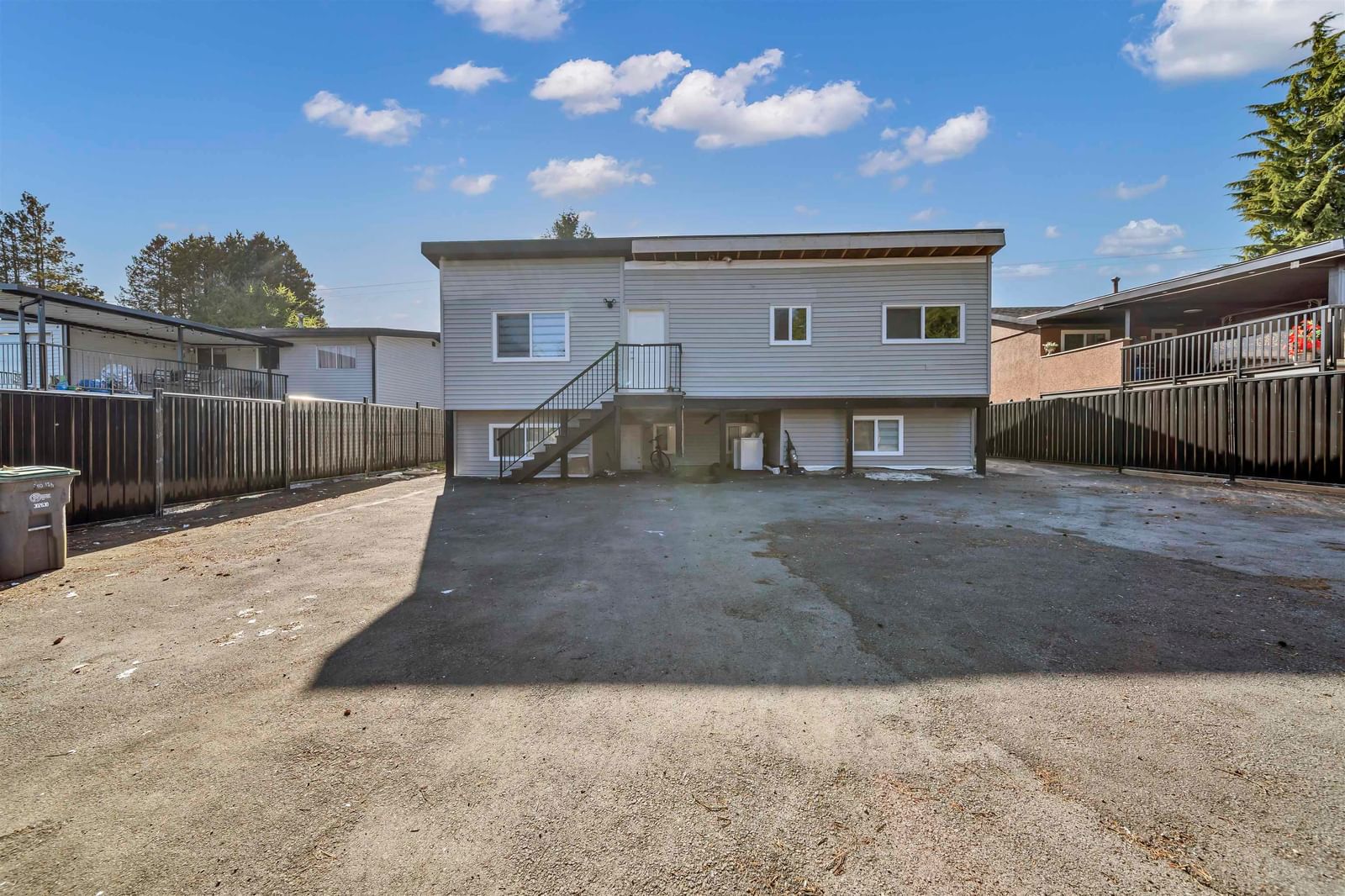 Listing Image 24