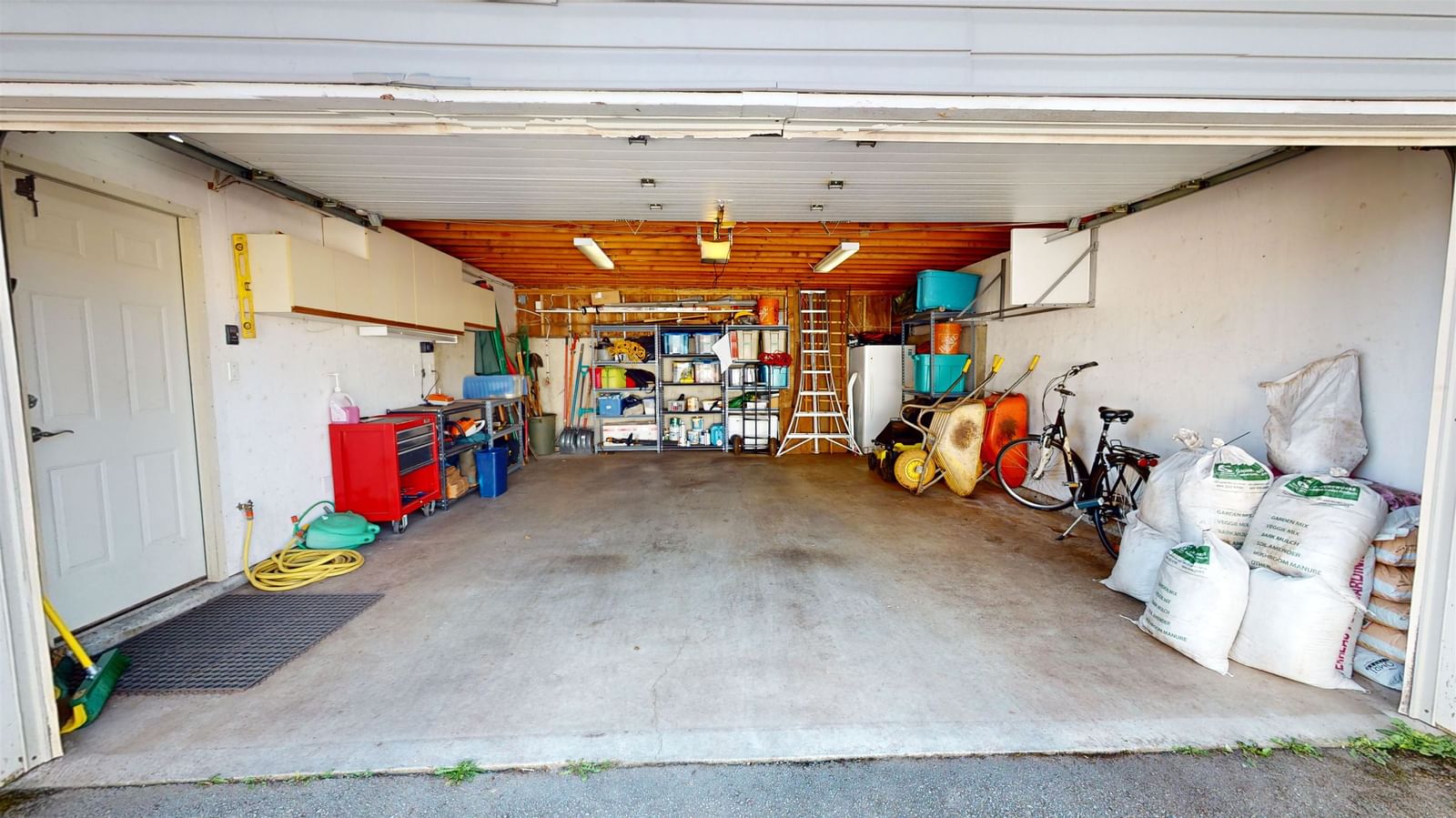 Listing Image 33