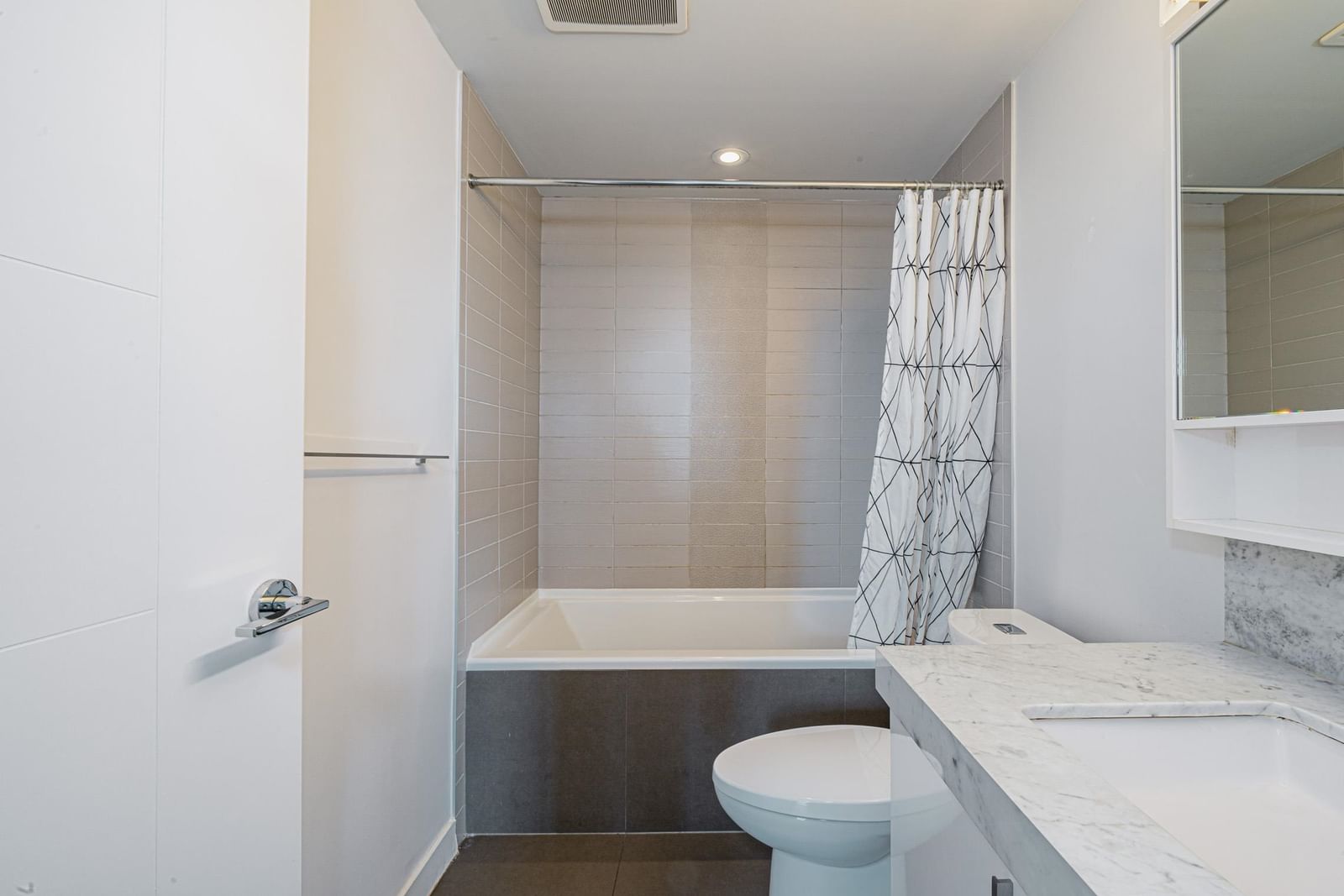 Listing Image 26