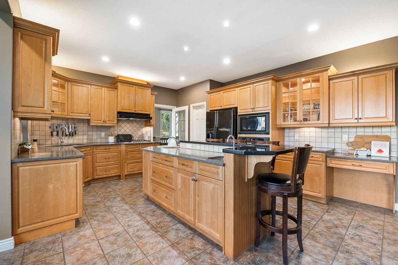 Listing Image 9