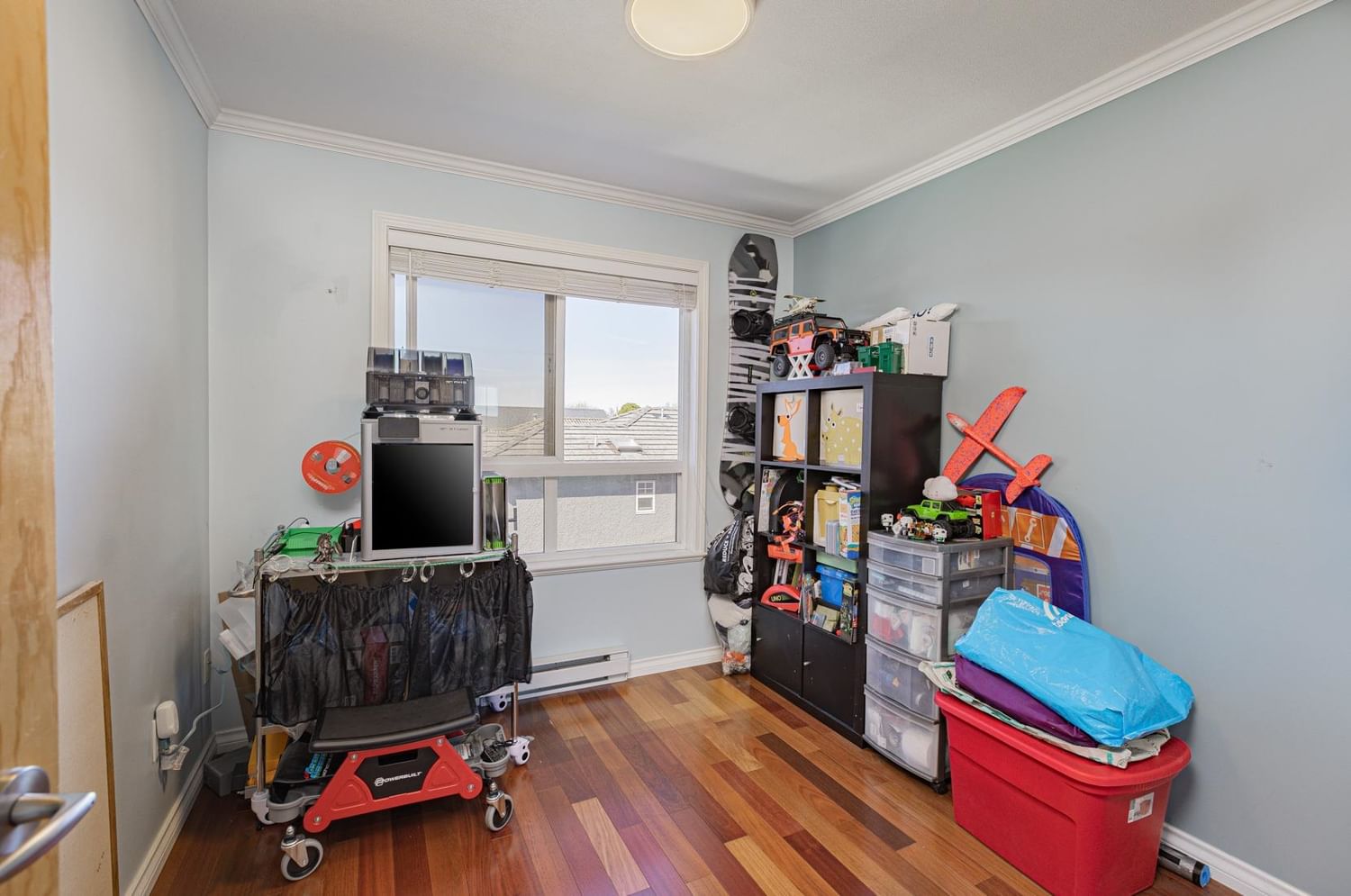 Listing Image 10