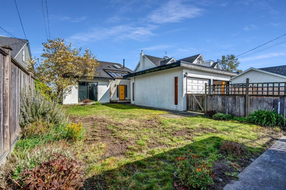 Listing Image 3