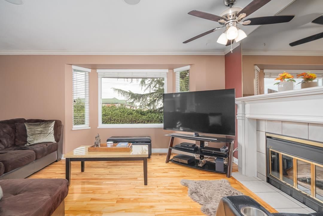 Listing Image 17