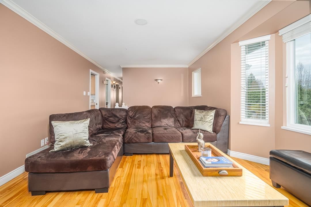 Listing Image 18