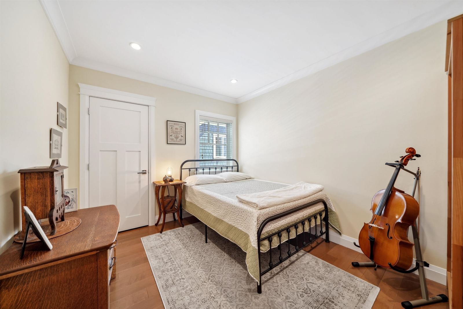 Listing Image 15