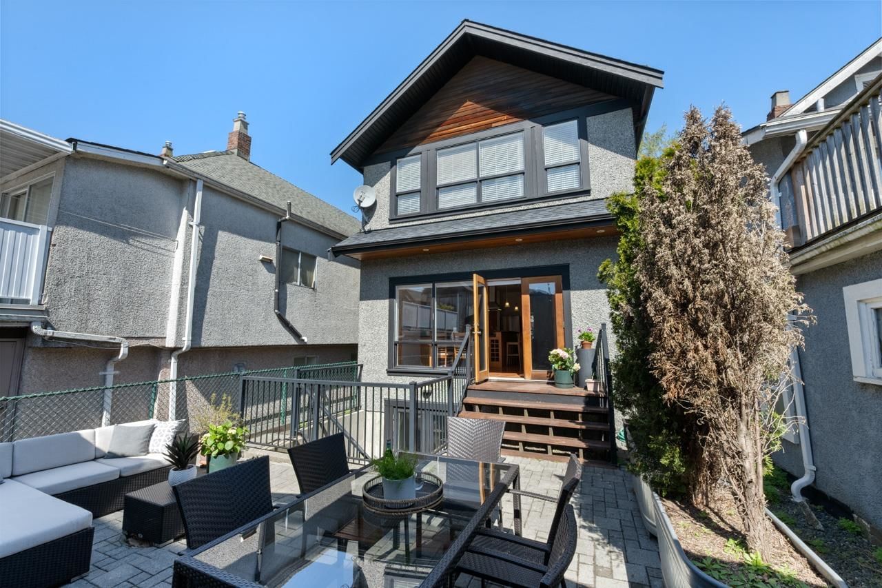 Listing Image 11