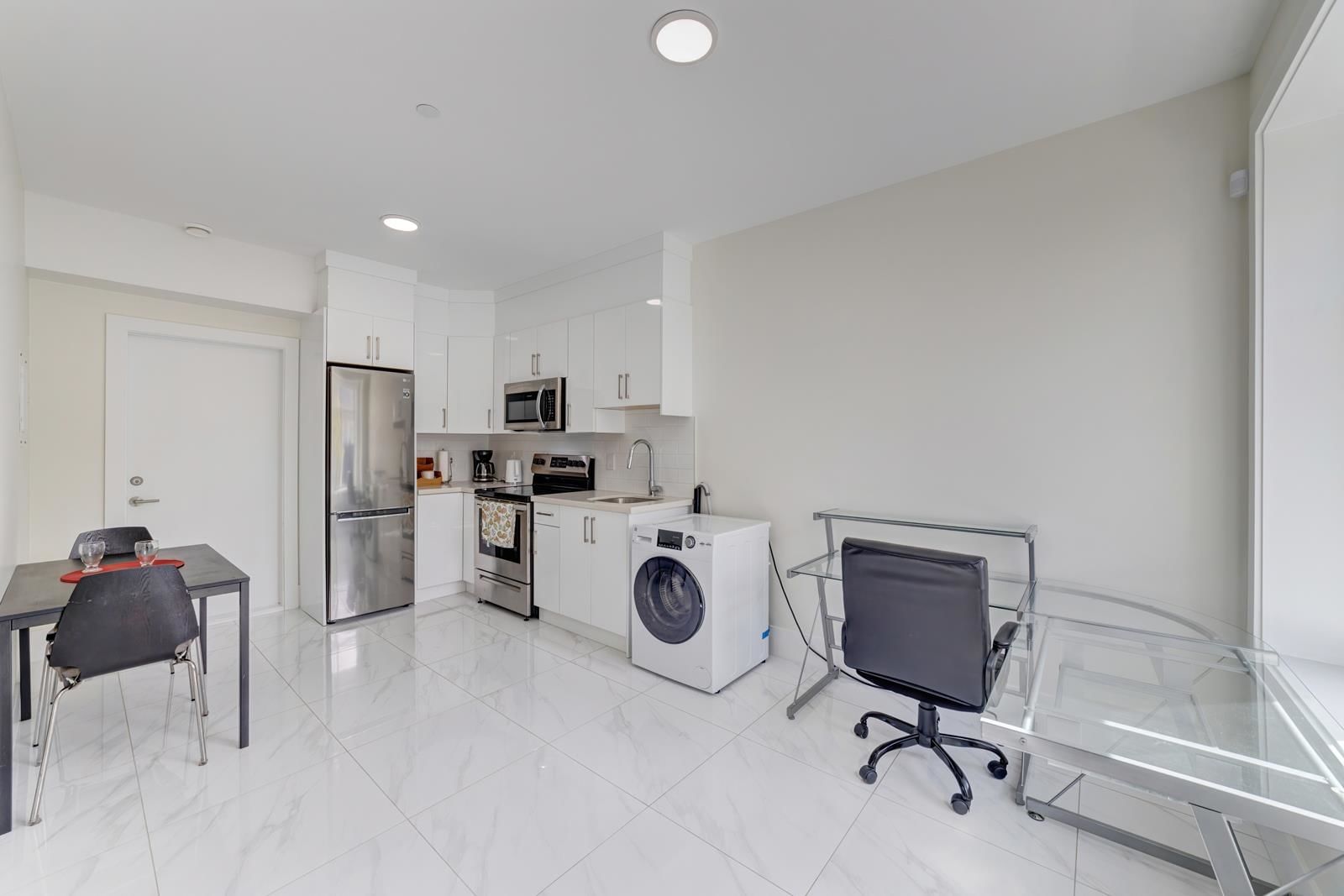 Listing Image 23