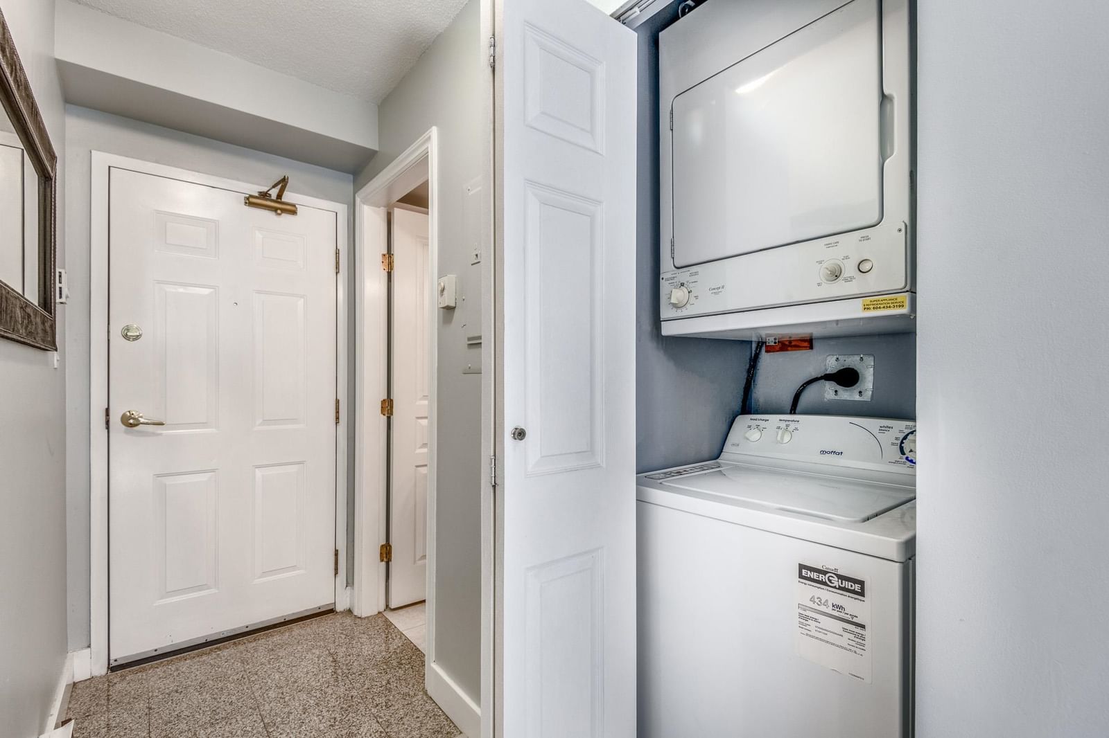 Listing Image 17