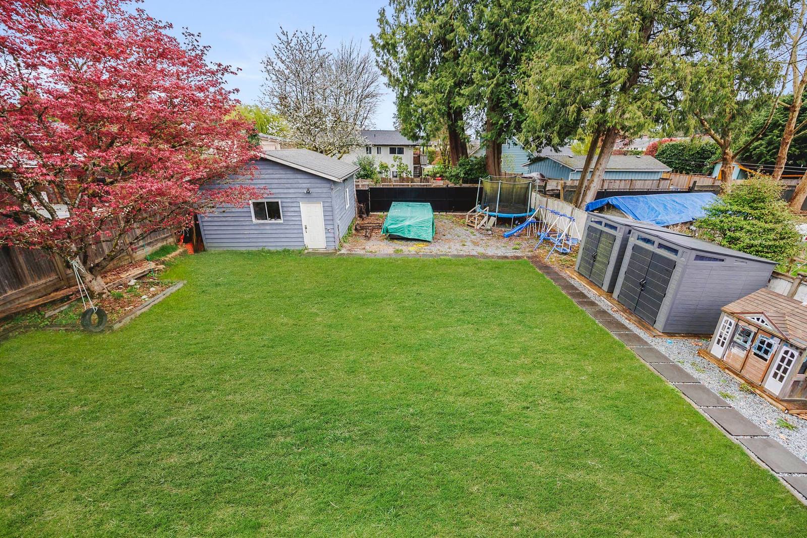 Listing Image 8