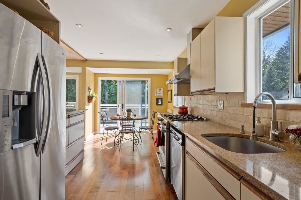Listing Image 8