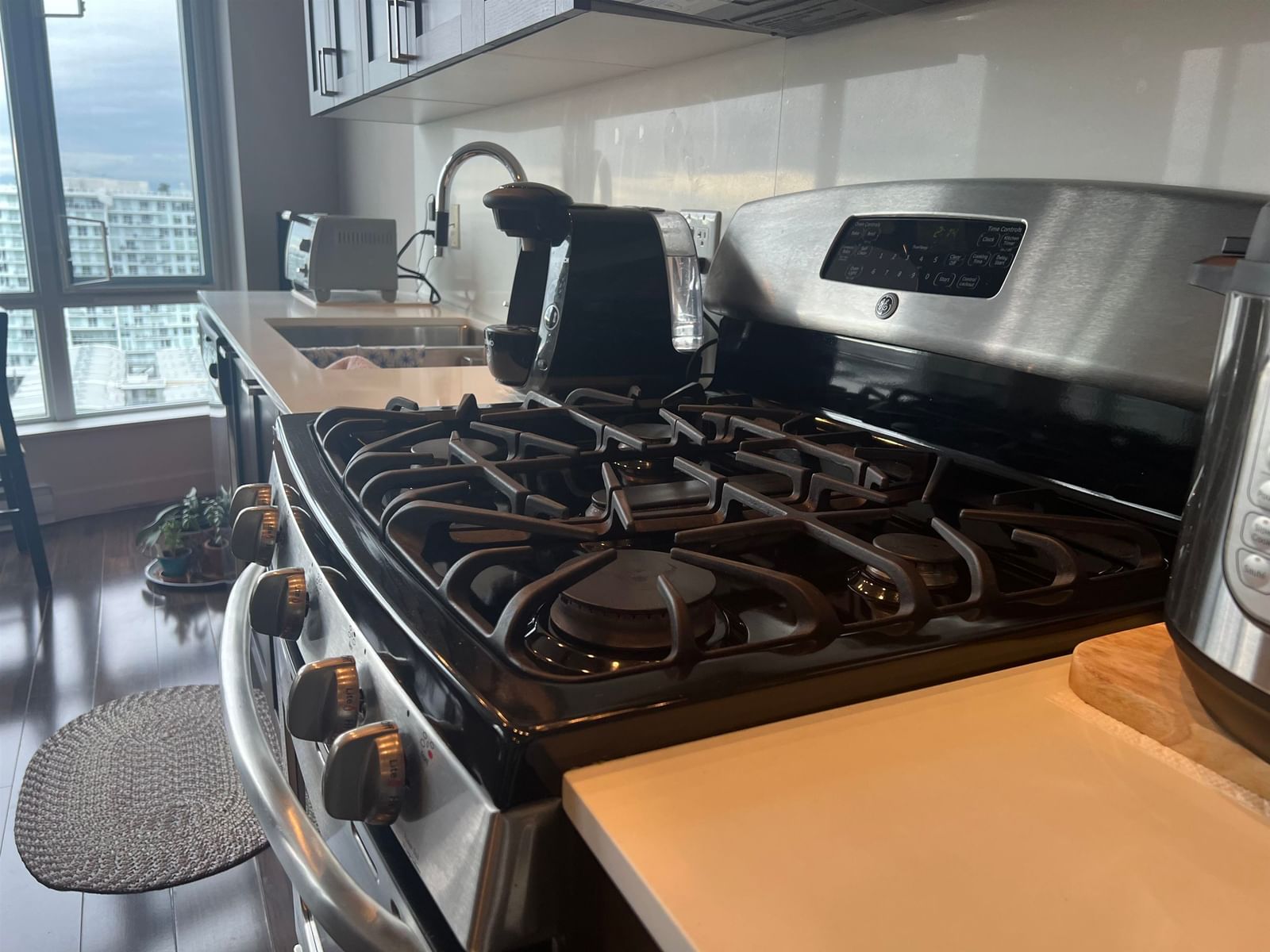 Listing Image 11