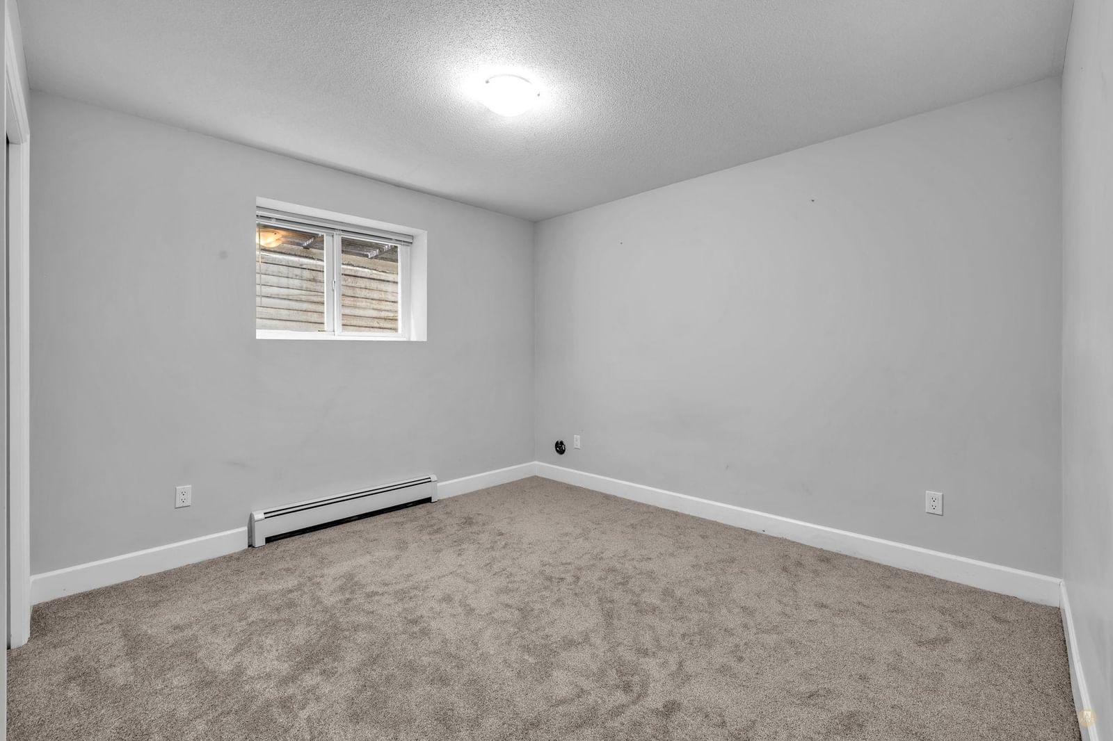 Listing Image 30