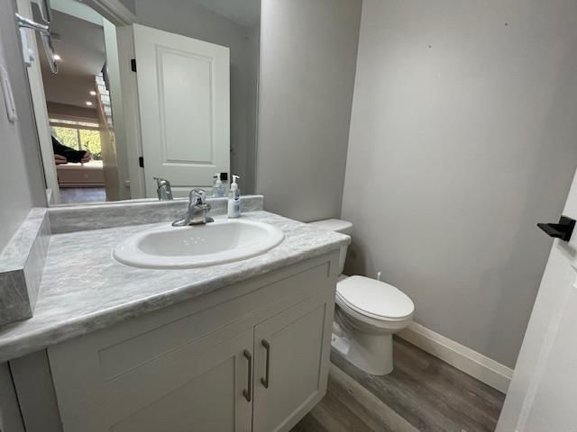 Listing Image 11