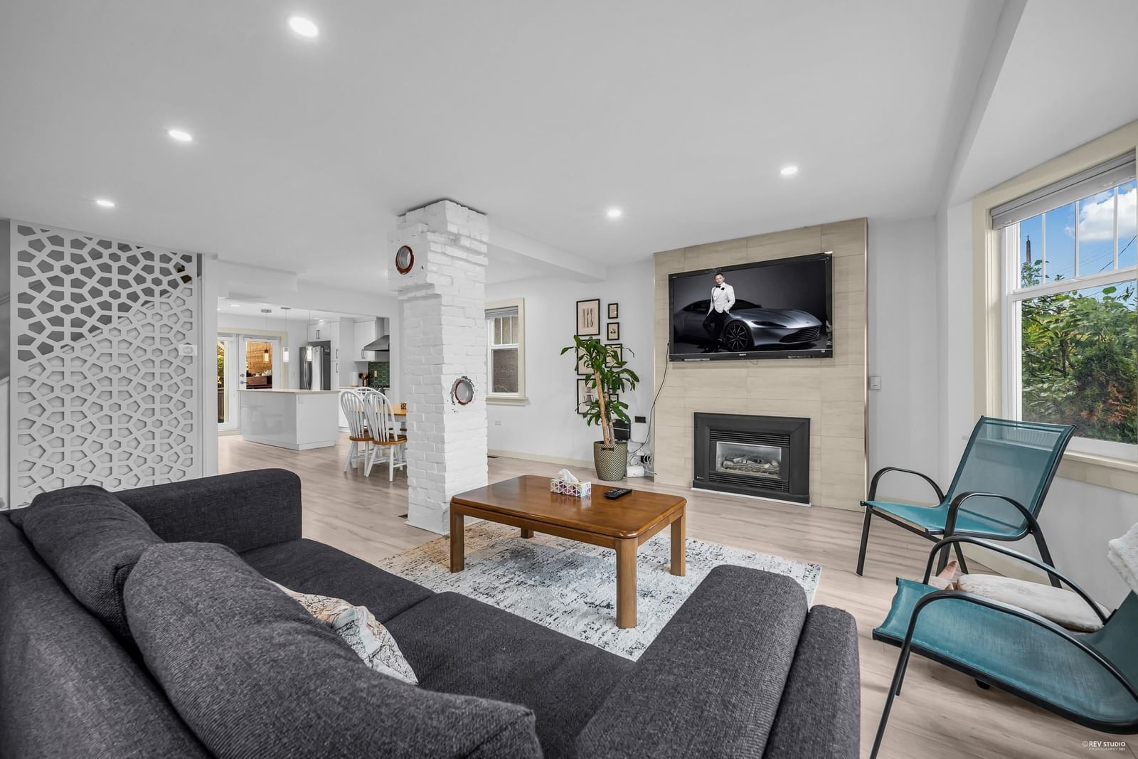 Listing Image 19