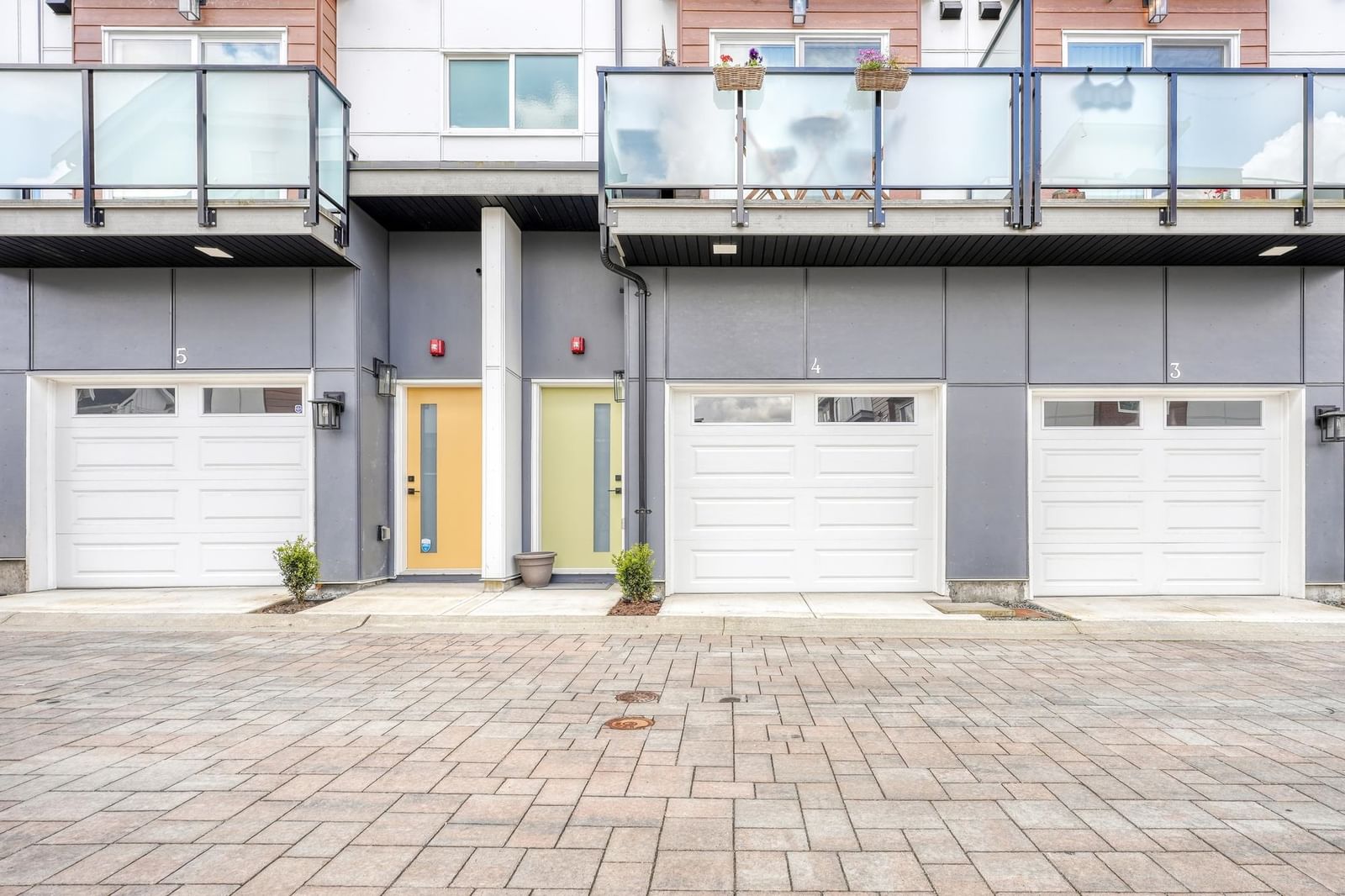 Listing Image 32