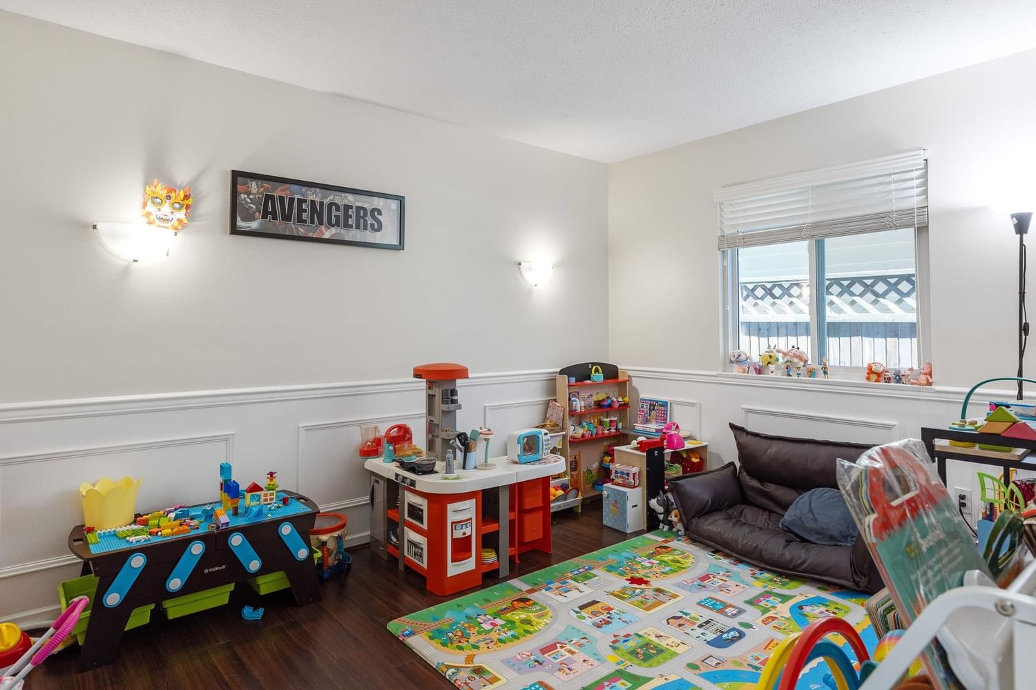 Listing Image 19