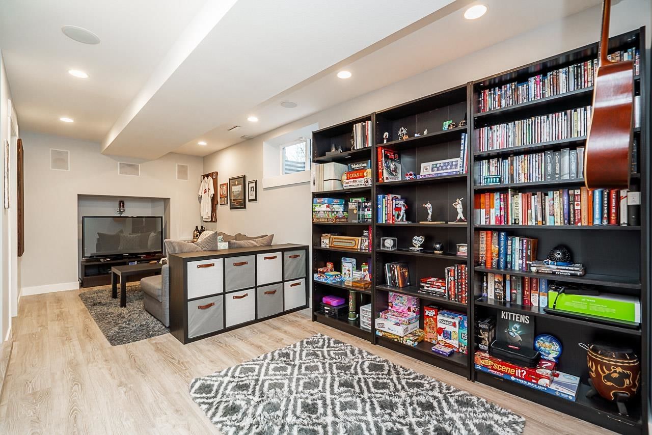 Listing Image 19