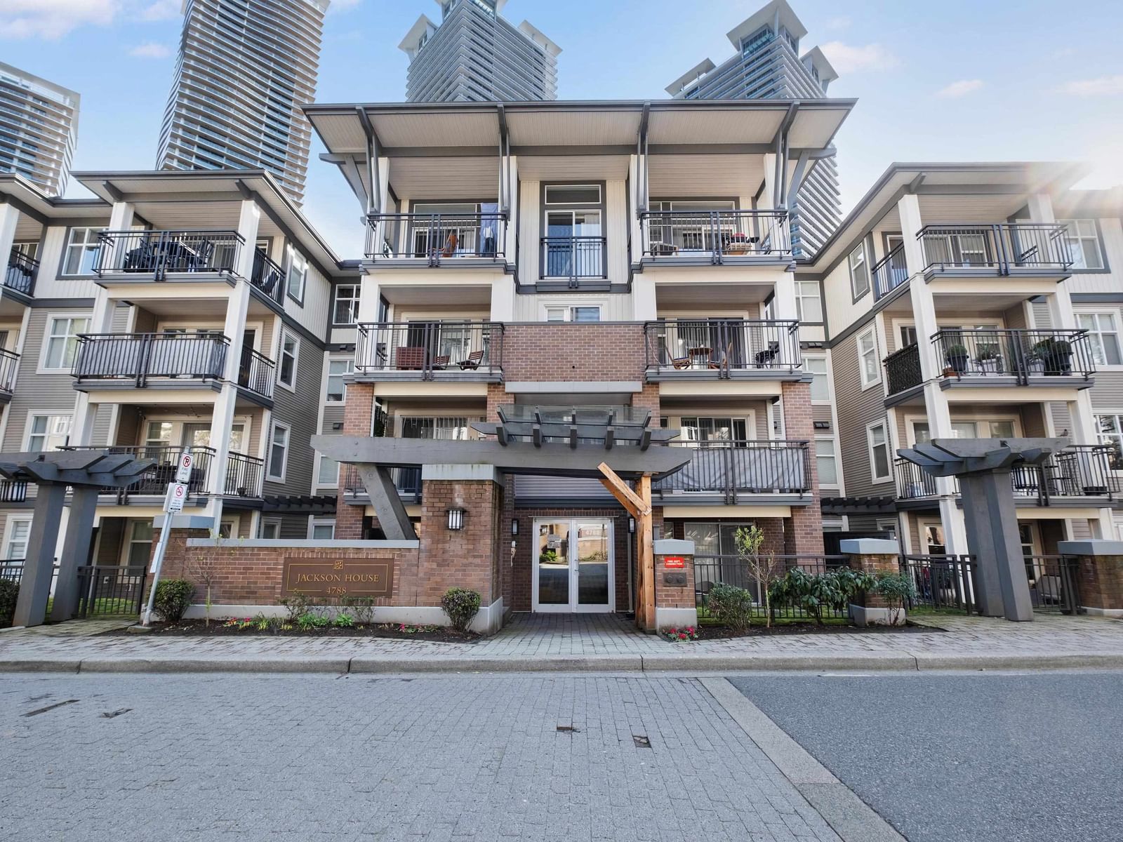 Listing Image 18