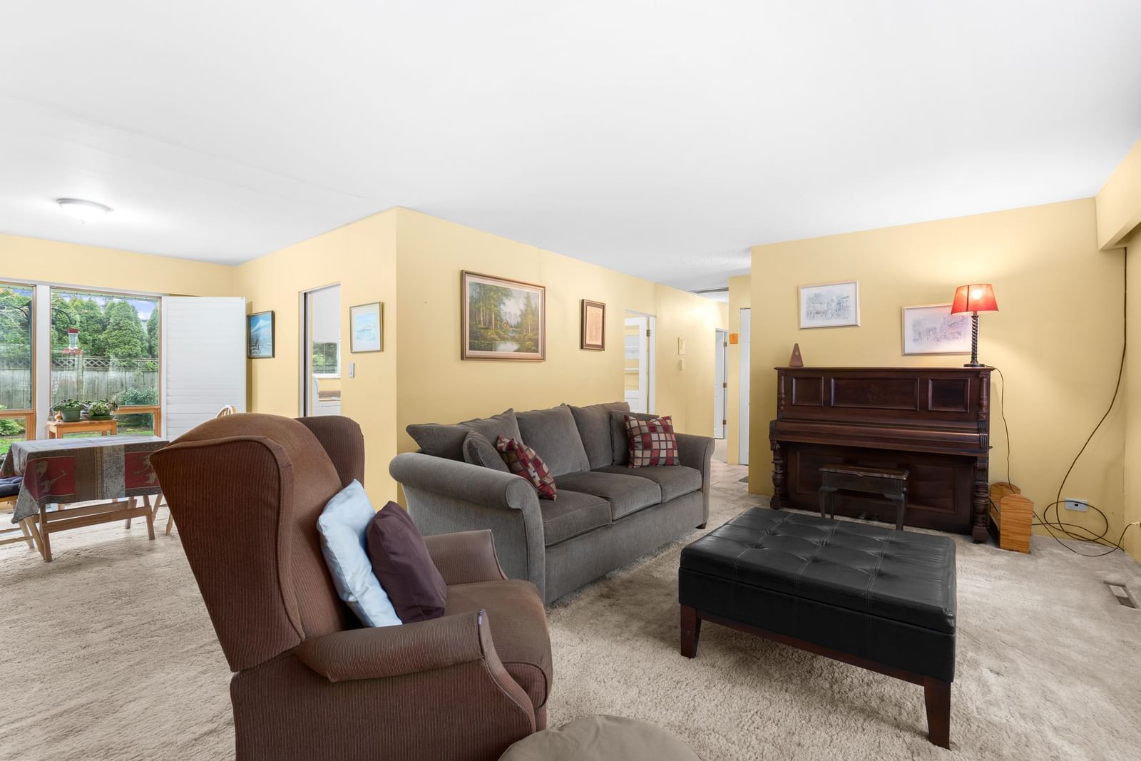 Listing Image 6
