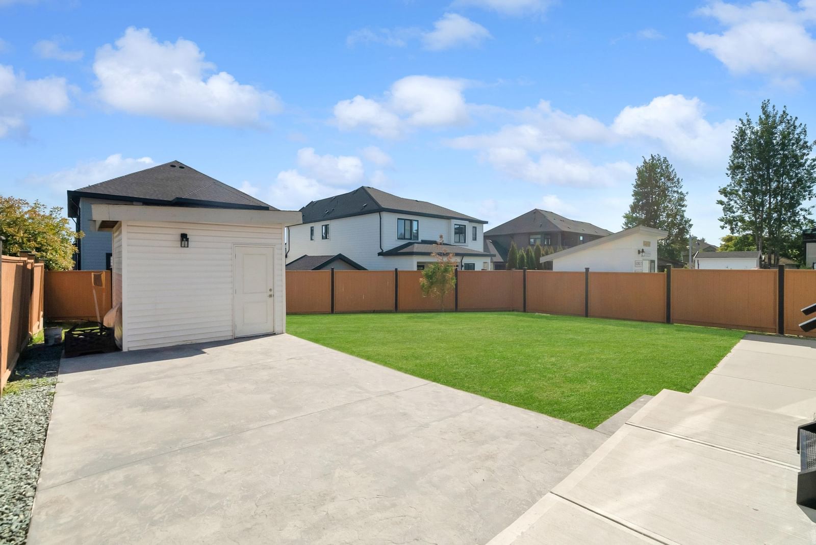 Listing Image 32