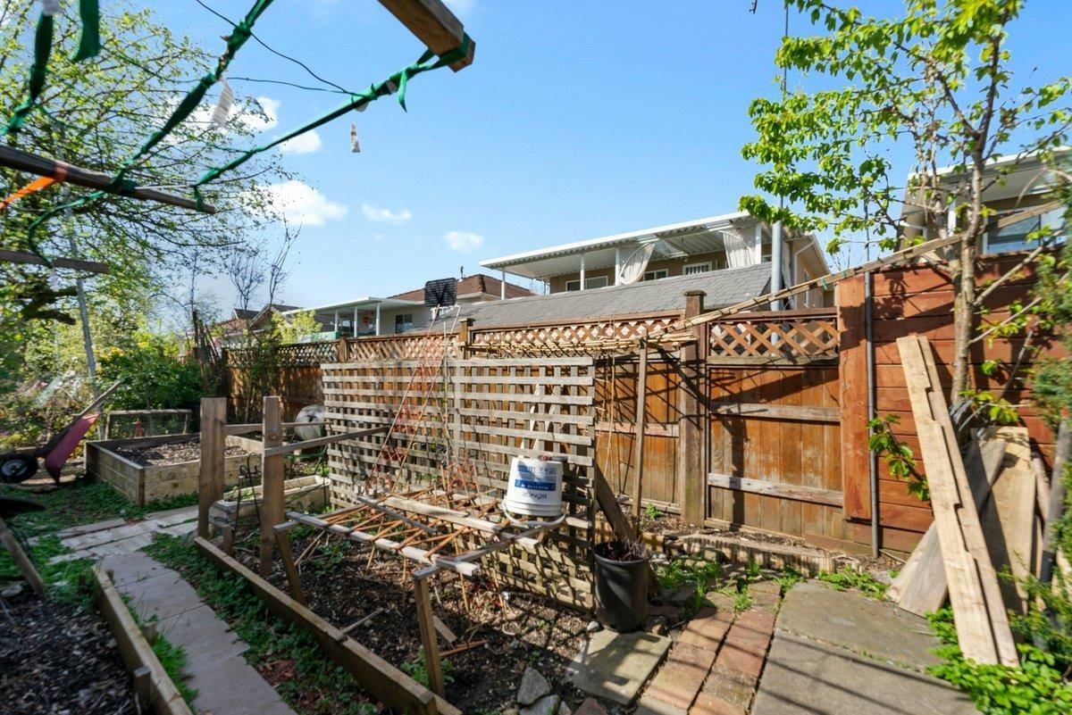 Listing Image 27