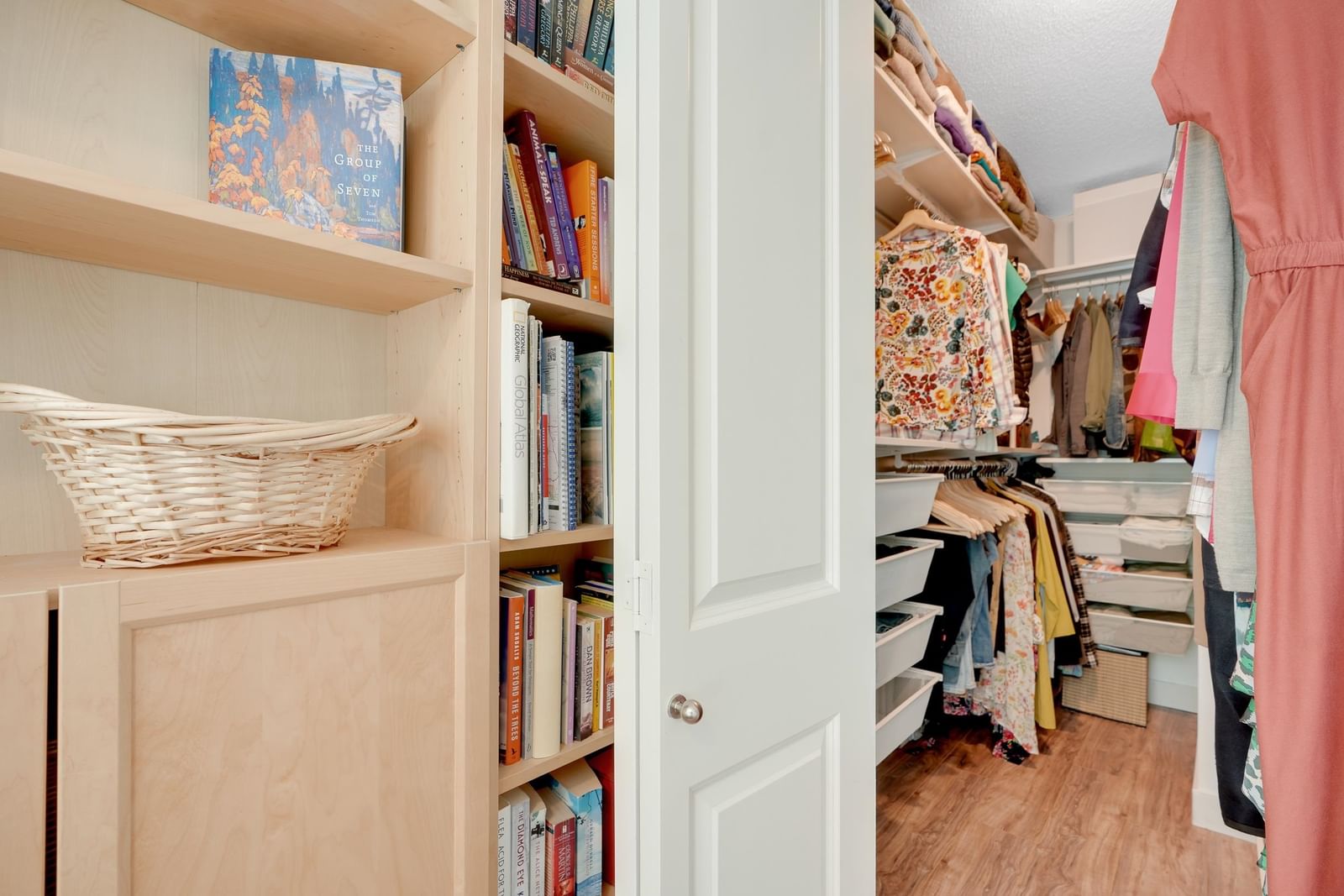 Listing Image 3