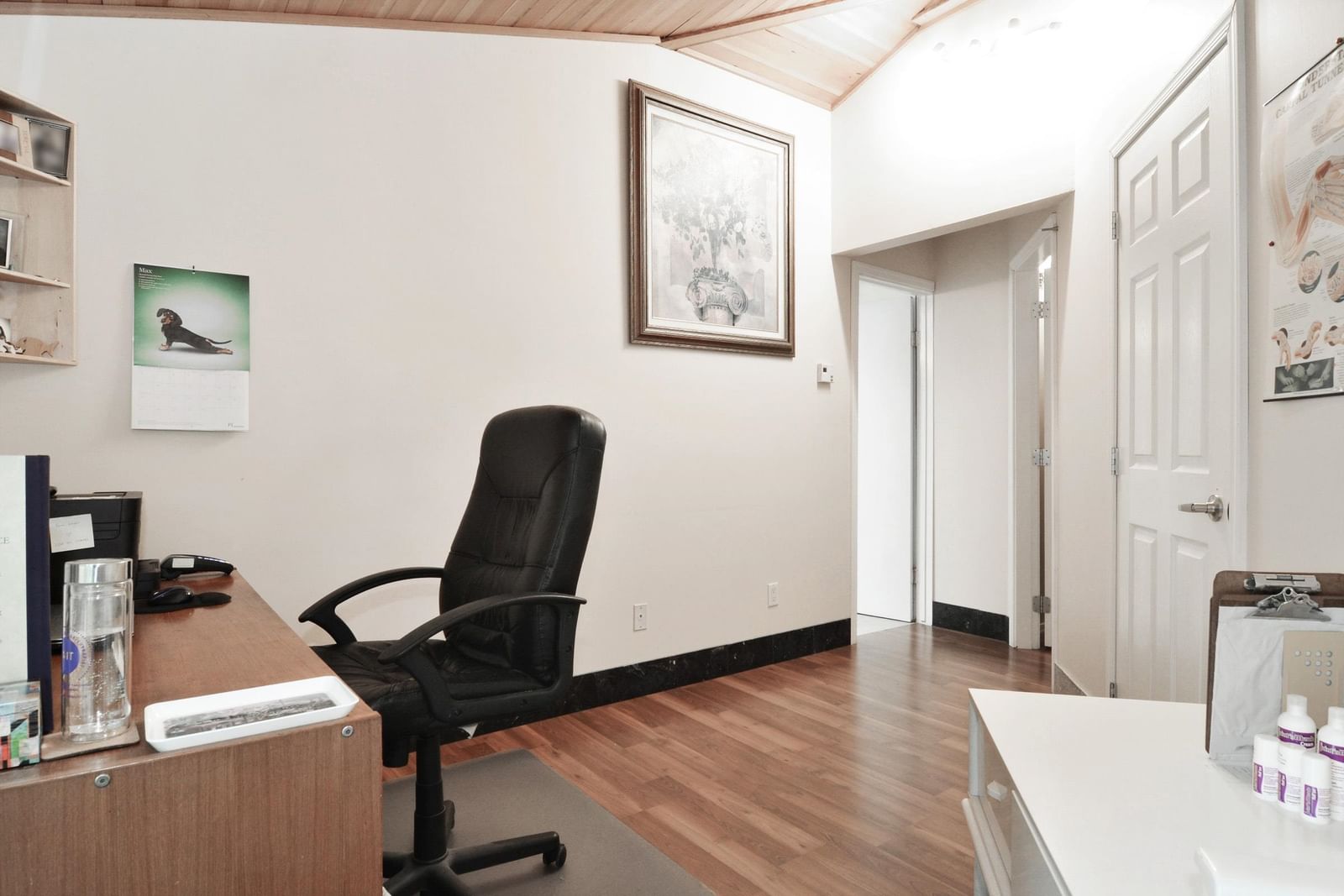 Listing Image 18