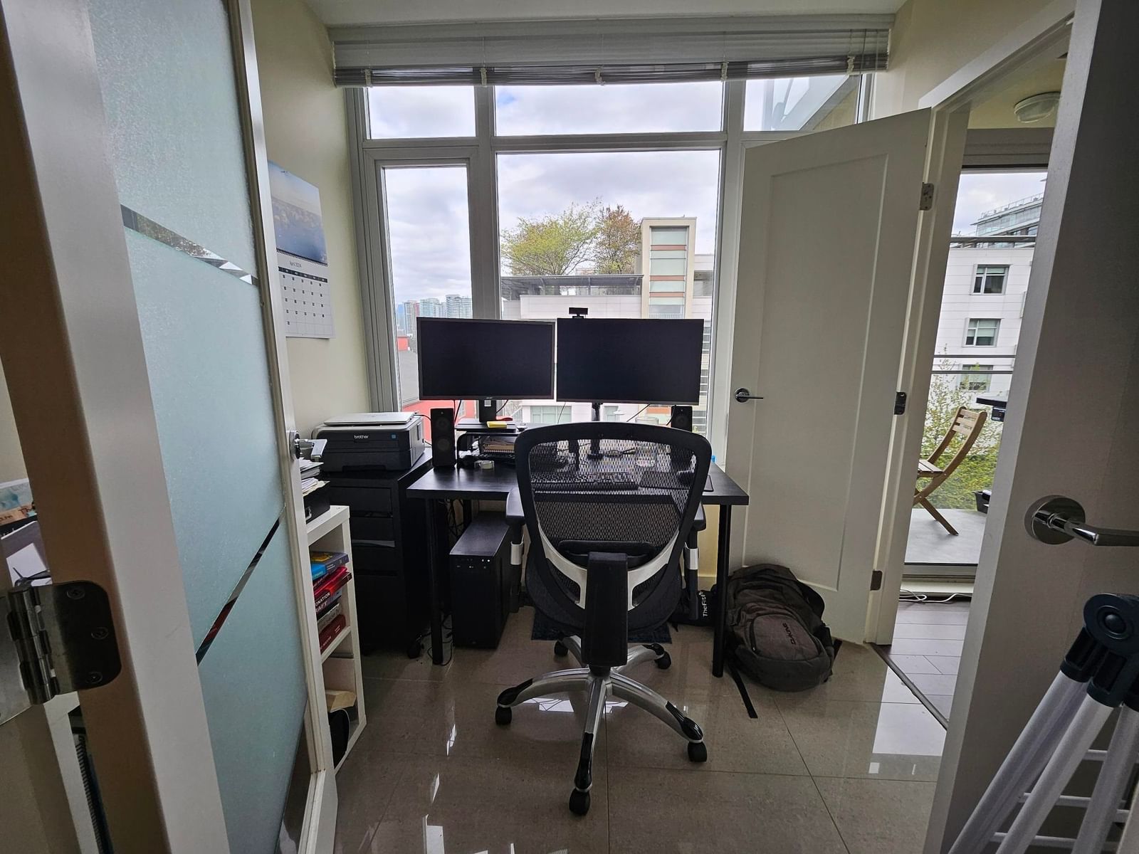 Listing Image 4