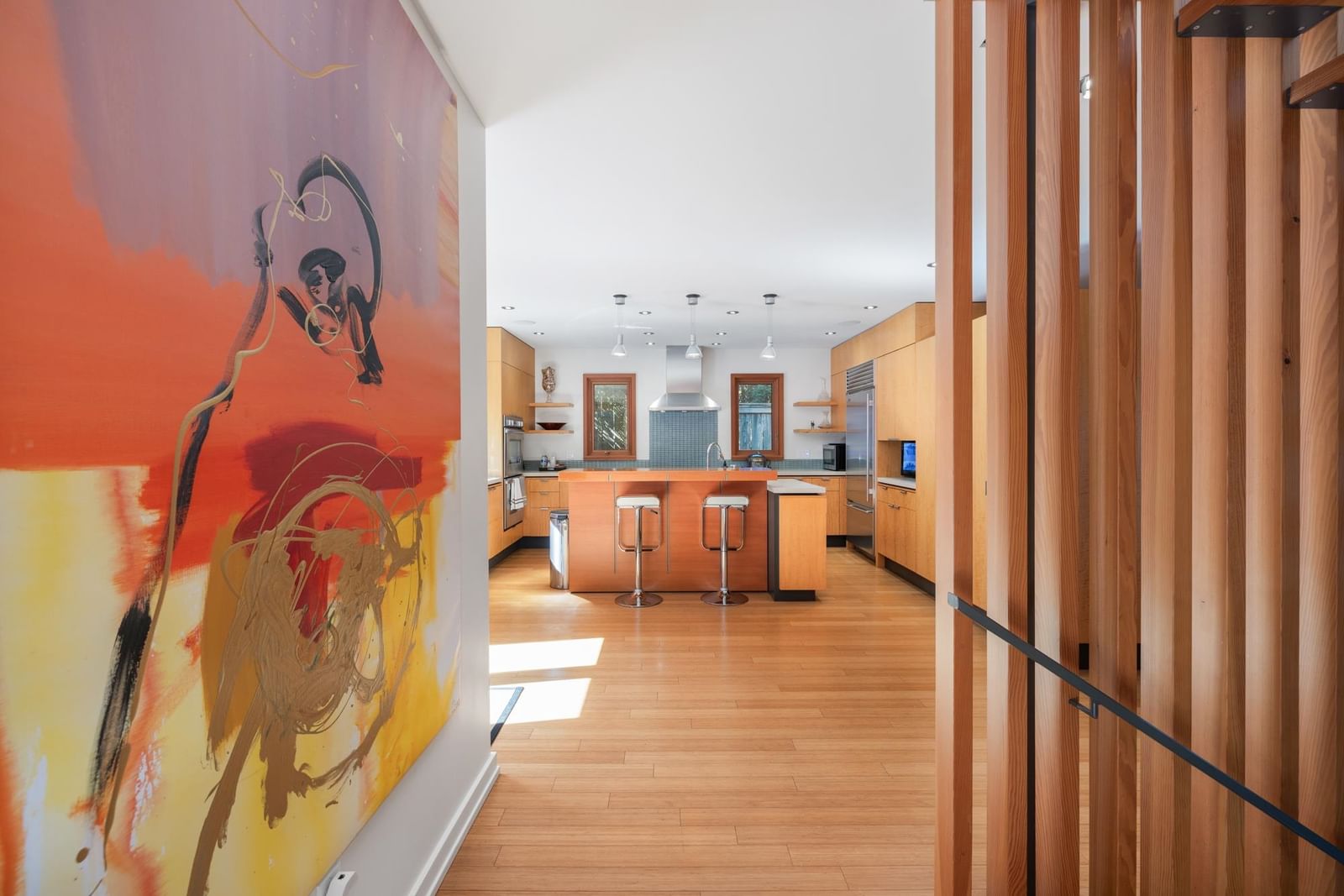 Listing Image 12