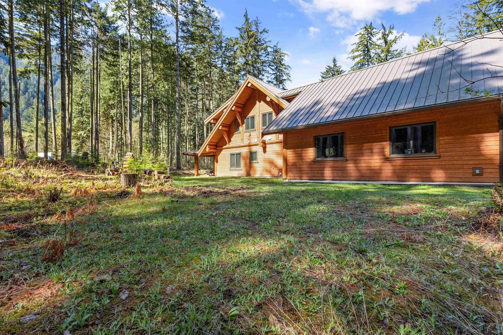 Listing Image 6