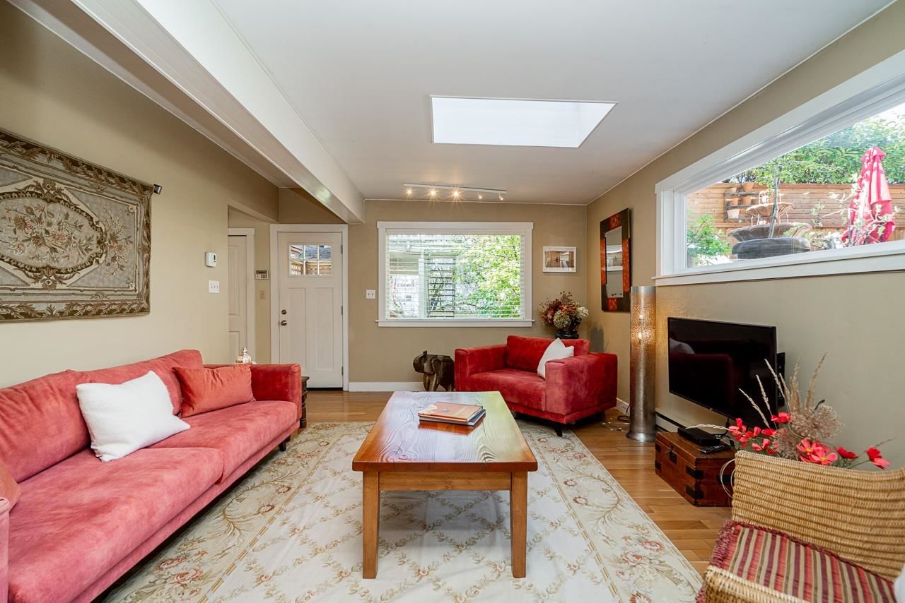 Listing Image 13