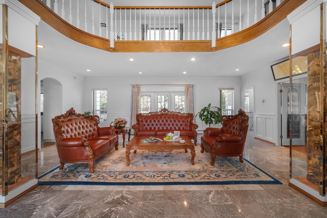 Listing Image 6