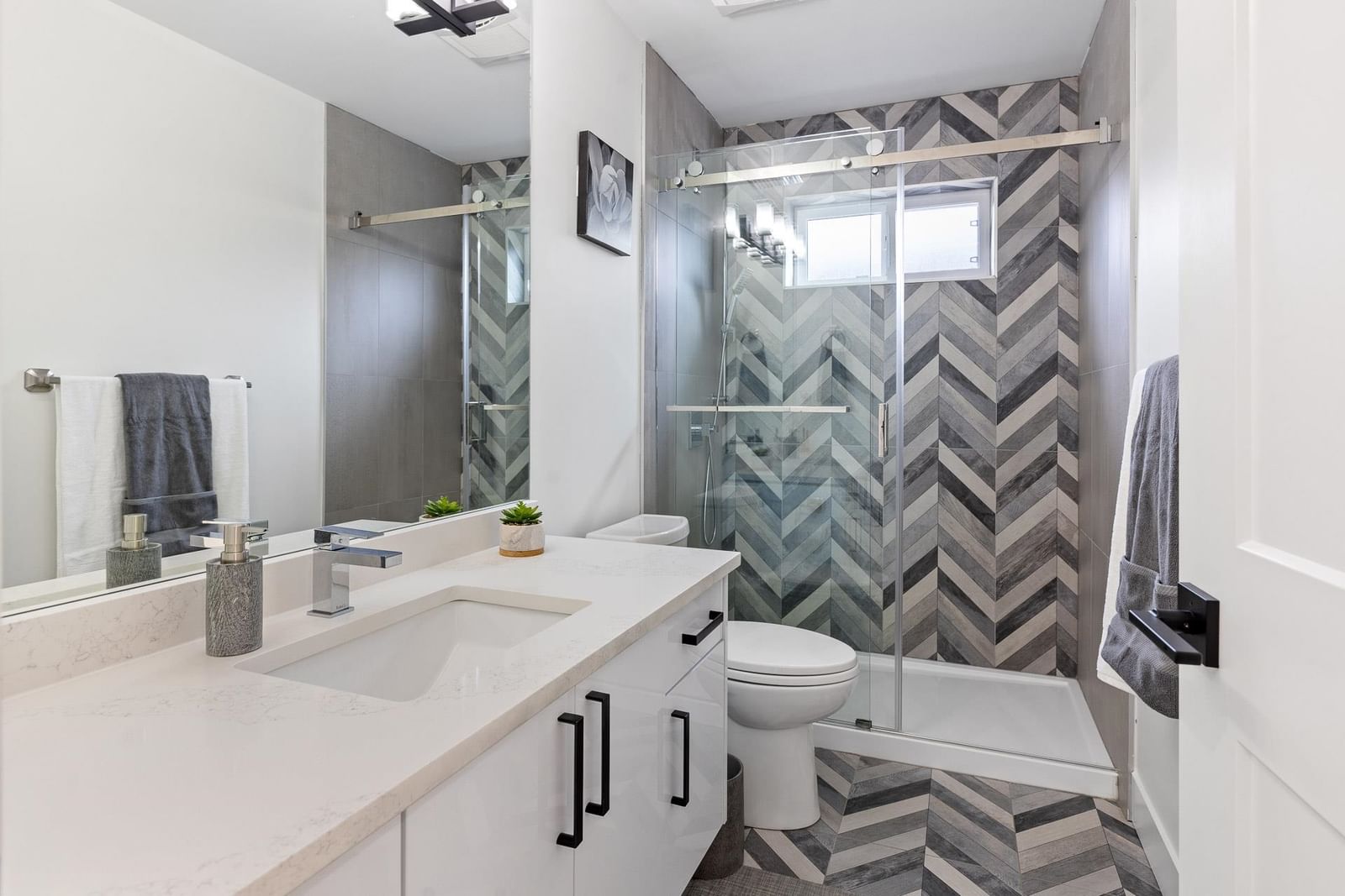 Listing Image 28