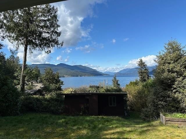 6201 Coracle Drive, Sechelt, British Columbia (MLS R2871352)