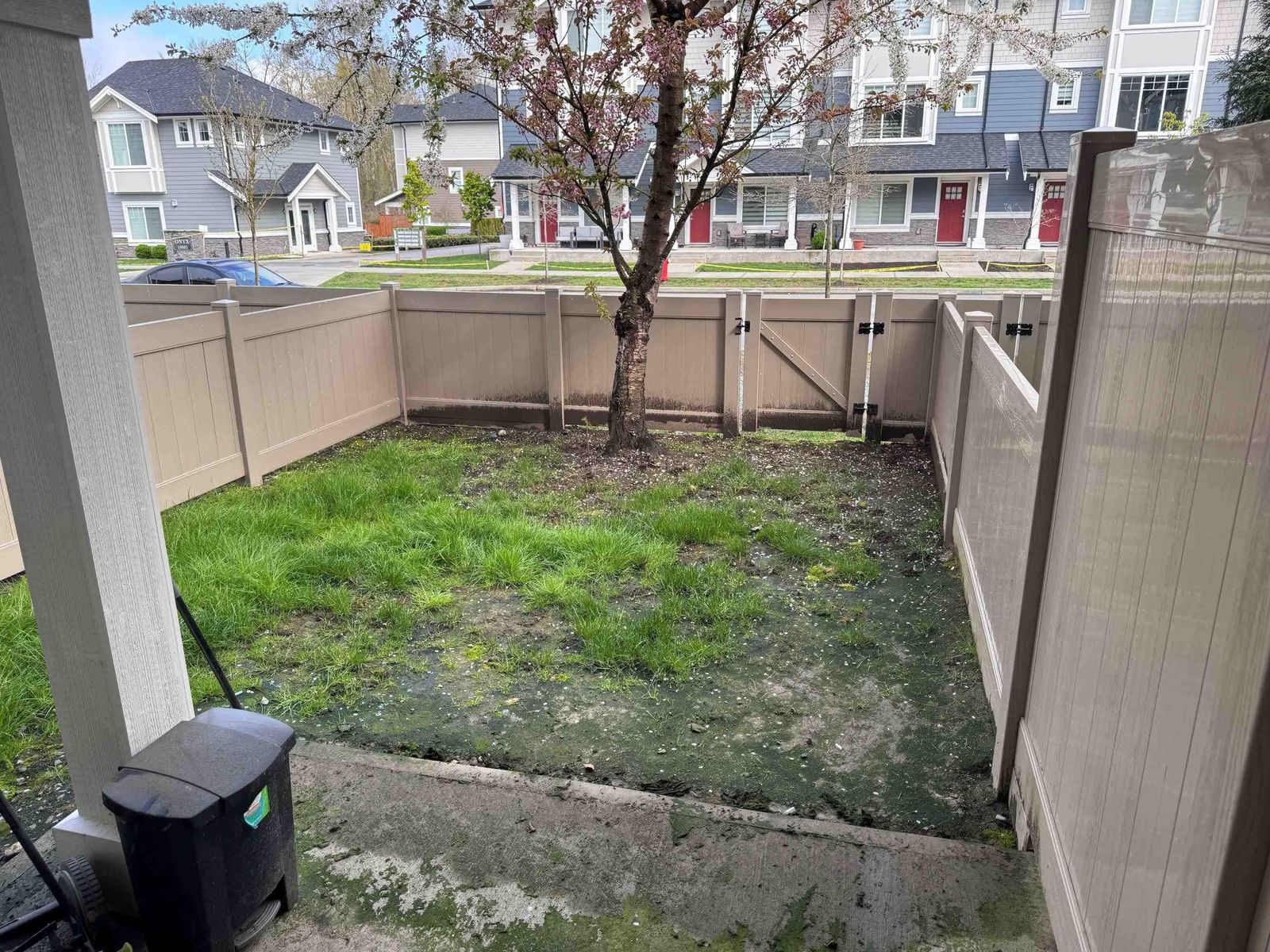 Listing Image 5