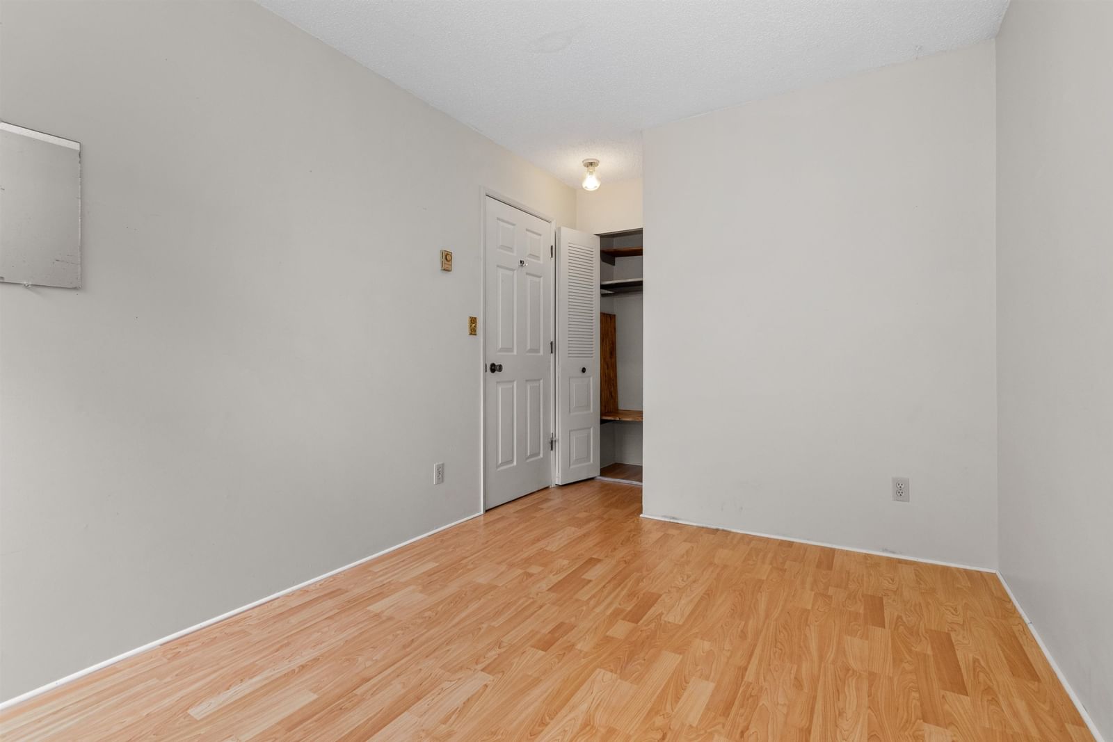 Listing Image 26