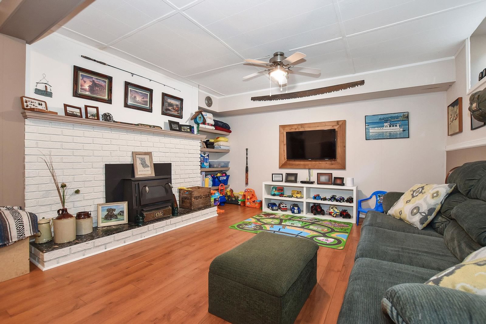 Listing Image 18