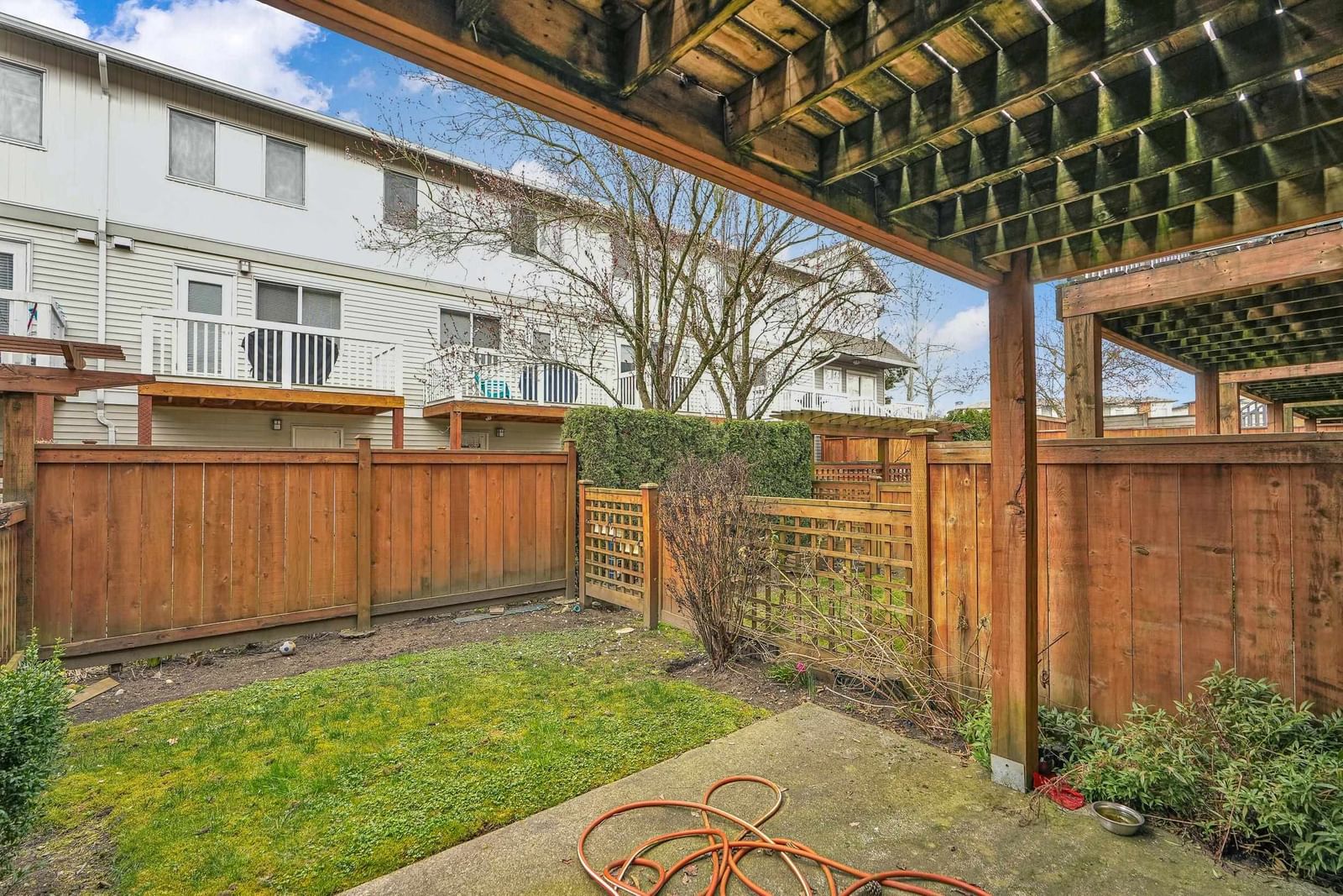 Listing Image 11