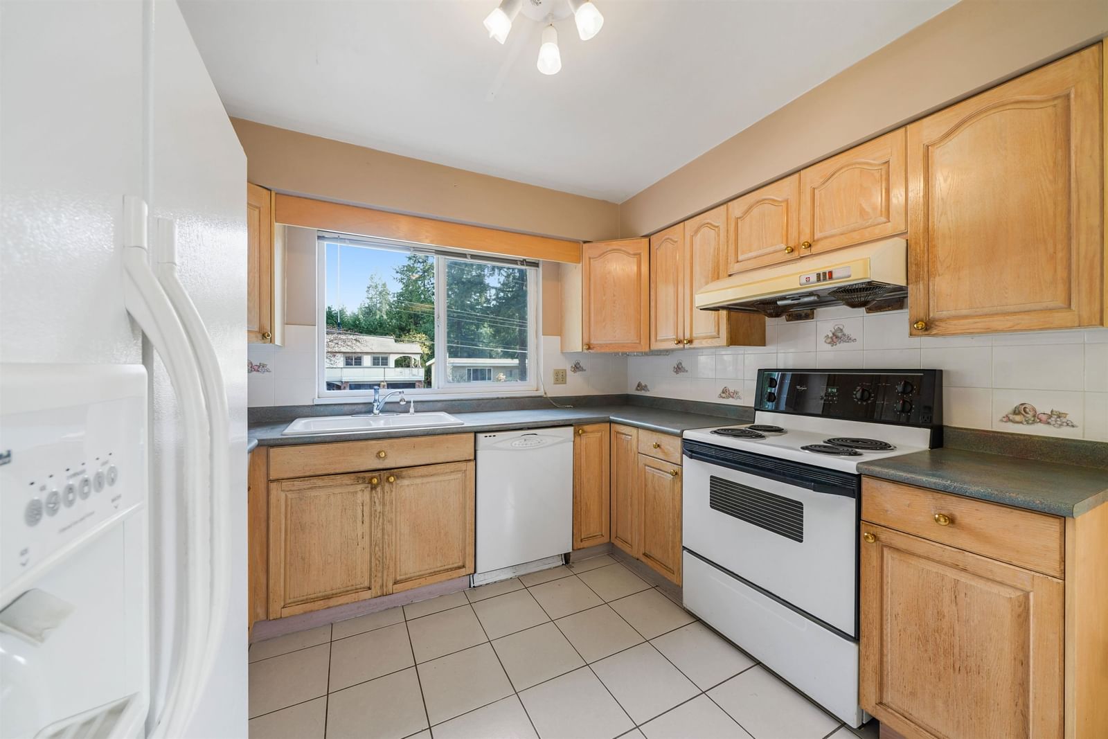 Listing Image 18